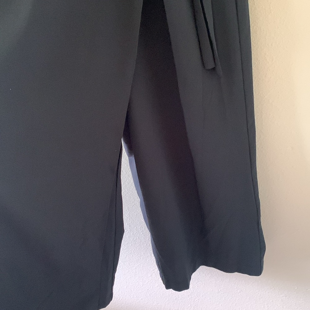 Emma & Michele Black Sleeveless Jumpsuit Size 10 - Picture 3 of 7